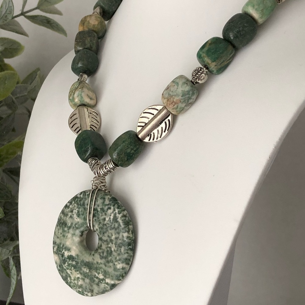 Gemstone Necklace Green Tree Agate Handmade Donut